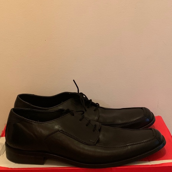 Like New Vito Rossi Oxfords